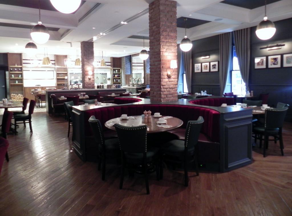 Doubletree By Hilton Ottawa Downtown Hotel Ngoại thất bức ảnh