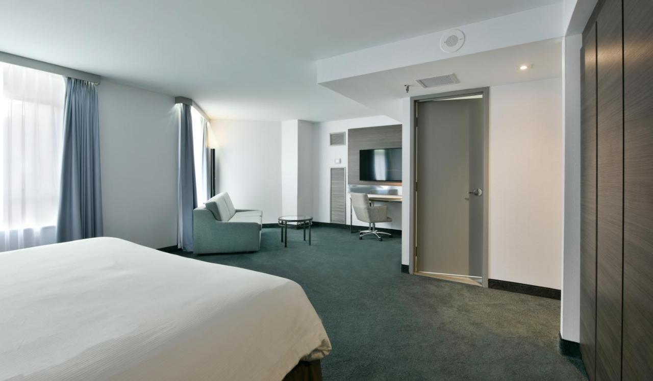 Doubletree By Hilton Ottawa Downtown Hotel Ngoại thất bức ảnh
